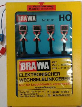 6129 Brawa Ho Scale 4 Warnkreuze Mit Blinkgeber