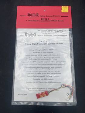 Dn121p Digitrax Dn121 1 Amp Digital Command Control Decoder For N Scale