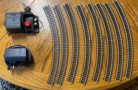 R964 Hornby R695 R965 Train Controller And 16v Plug-in Transformer With Oval Of Track Guc