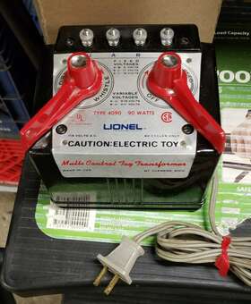 4090 Lionel 023922610331 Type 90 Watt Multi-control Transformer