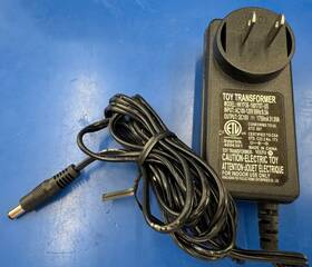 Hkyf36-180175t-us Lionel 4006301 Toy Transformer 18 Volt Power Supply Ac100-120v 60hz