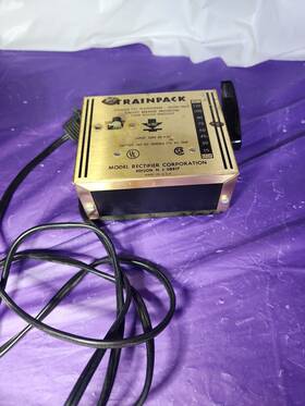 Mrc 010926001007 Trainpack Model 100 Ho N Train Control Power Pack Transformer