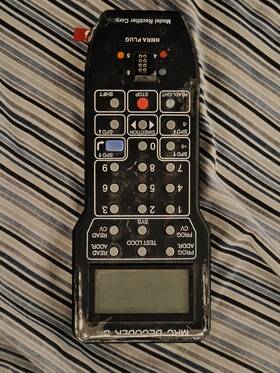 1520 Mrc Dcc Remote Handheld Untested/parts Or Repair