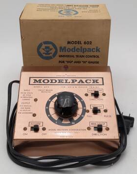 1602 Mrc Ho Dcc Decoder With 8-pin Nmra Plug4 Function Back Emf/box