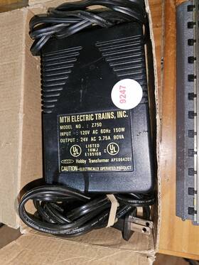 2750 Mth Electronic Trains Power Supply Model With Terminal Track
