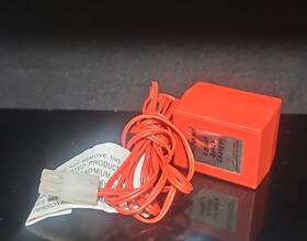 Gs-1294 Nikko 4 Hour Quick Charger Transformer Analog 120vac 6w Red