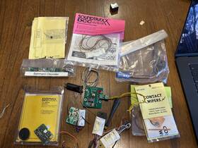 Did-150 Tam Valley Depot Soundtrack-digitrax- Bachmann Lot Of Dcc Decoders And Acc