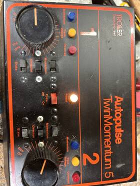5-transistorized Troller 8000 Autopulse Twin Momentum Working