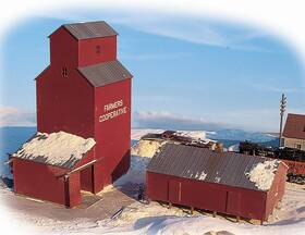933-3238 Walthers Cornerstone Inc. Op Rural Grain Elevator Kit