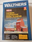 Walthers Cornerstone 933-3238 Scale Farmer's Co-op Rural Grain Elevator -- Kit. Fixed Price $29.00.