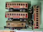 Original Lionel Prewar Gauge 253 Engine And Passenger Cars Runs Nice!. Fixed Price $350.00.