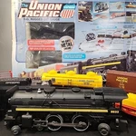 Lionel 6-11736 Union Pacific Express Train Set 1993 *works*. Fixed Price $89.99.