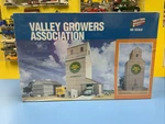 Walthers Cornerstone Ho Valley Growers Association Grain Elevator Kit 933-3096. Fixed Price $45.00.