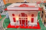 Vintage Lionel Standard Gauge City Station Tested. 1980S Version W Cast Figures. Fixed Price $149.50.